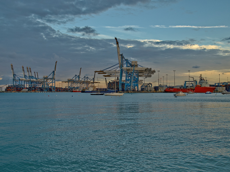 Pretty Bay, Port